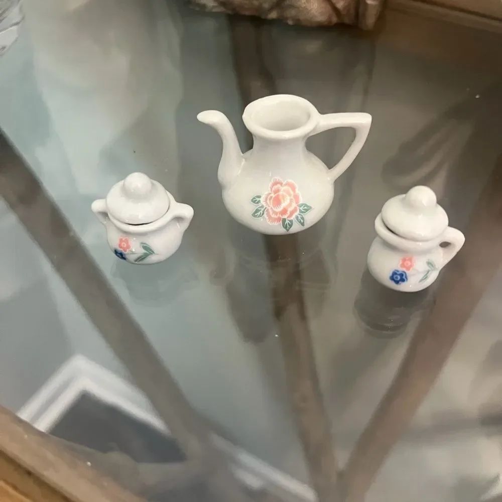 Miniature Floral Tea Set. Made in Japan. So cute.